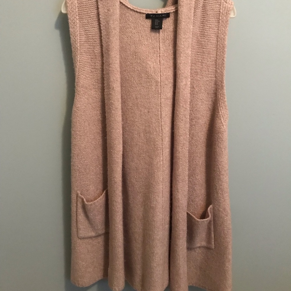 Tahari Camel color sweater vest Size M
